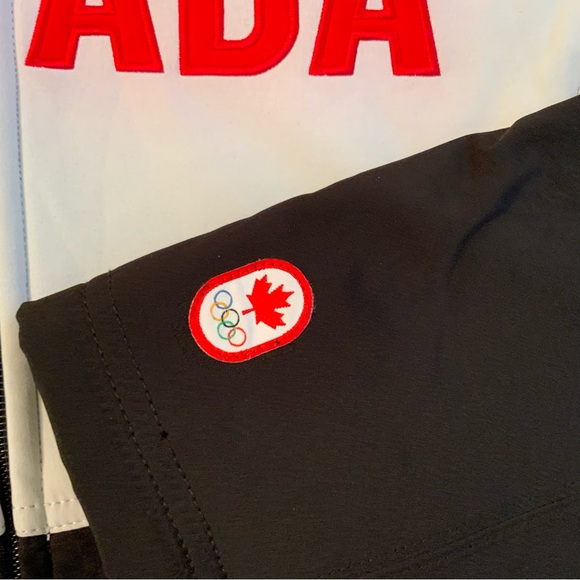 Hudson Bay 2014 Canadian Winter Olympic Team Jacket Size S - Picture 9 of 12